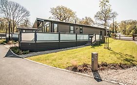 Woodside Coastal Retreat