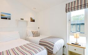 Woodside Coastal Retreat